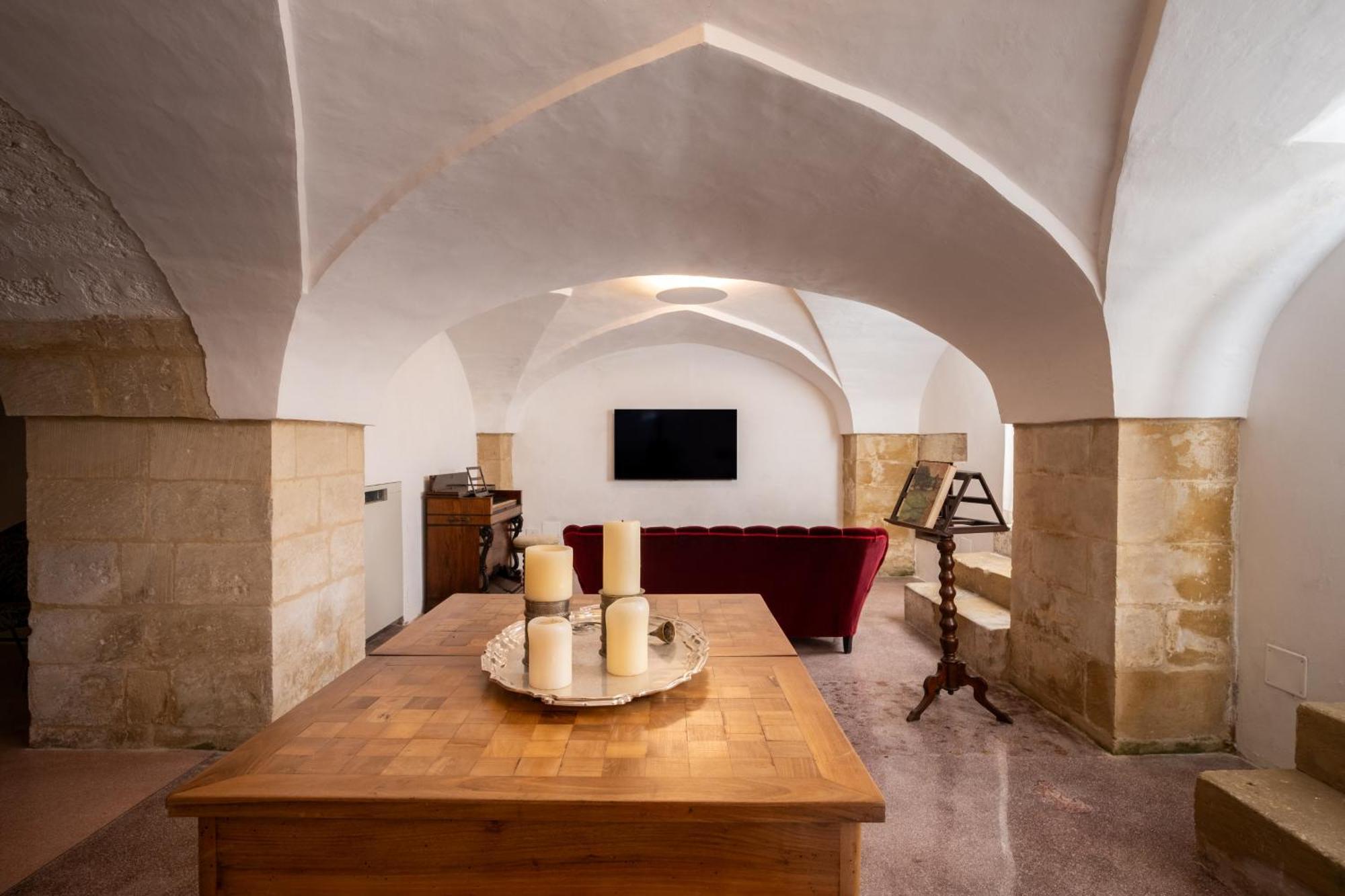 Dimora Del Vescovo Art Boutique Hotel Minervino di Lecce Dış mekan fotoğraf