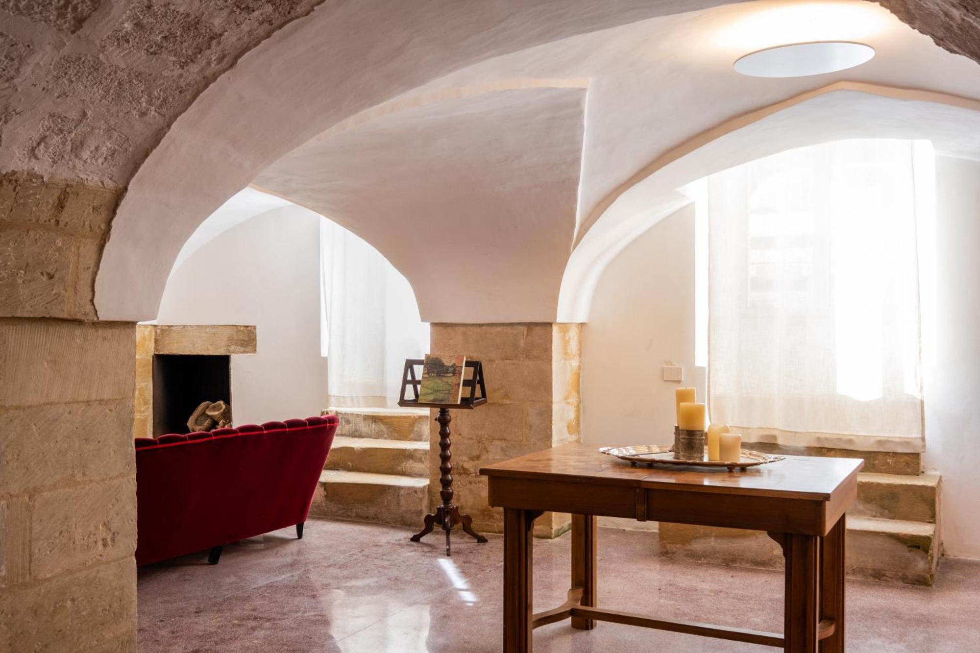 Dimora Del Vescovo Art Boutique Hotel Minervino di Lecce Dış mekan fotoğraf